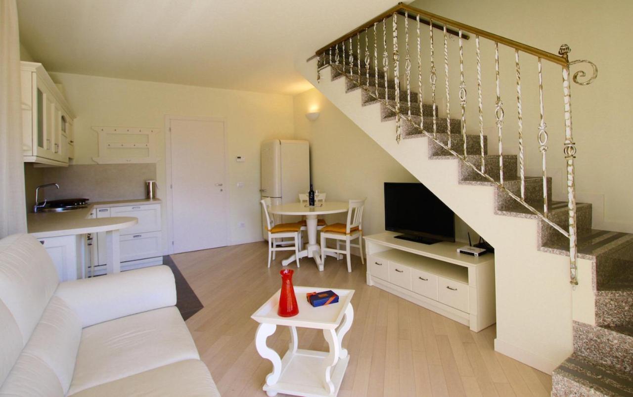 New Moon Apartment Tremezzo Ngoại thất bức ảnh