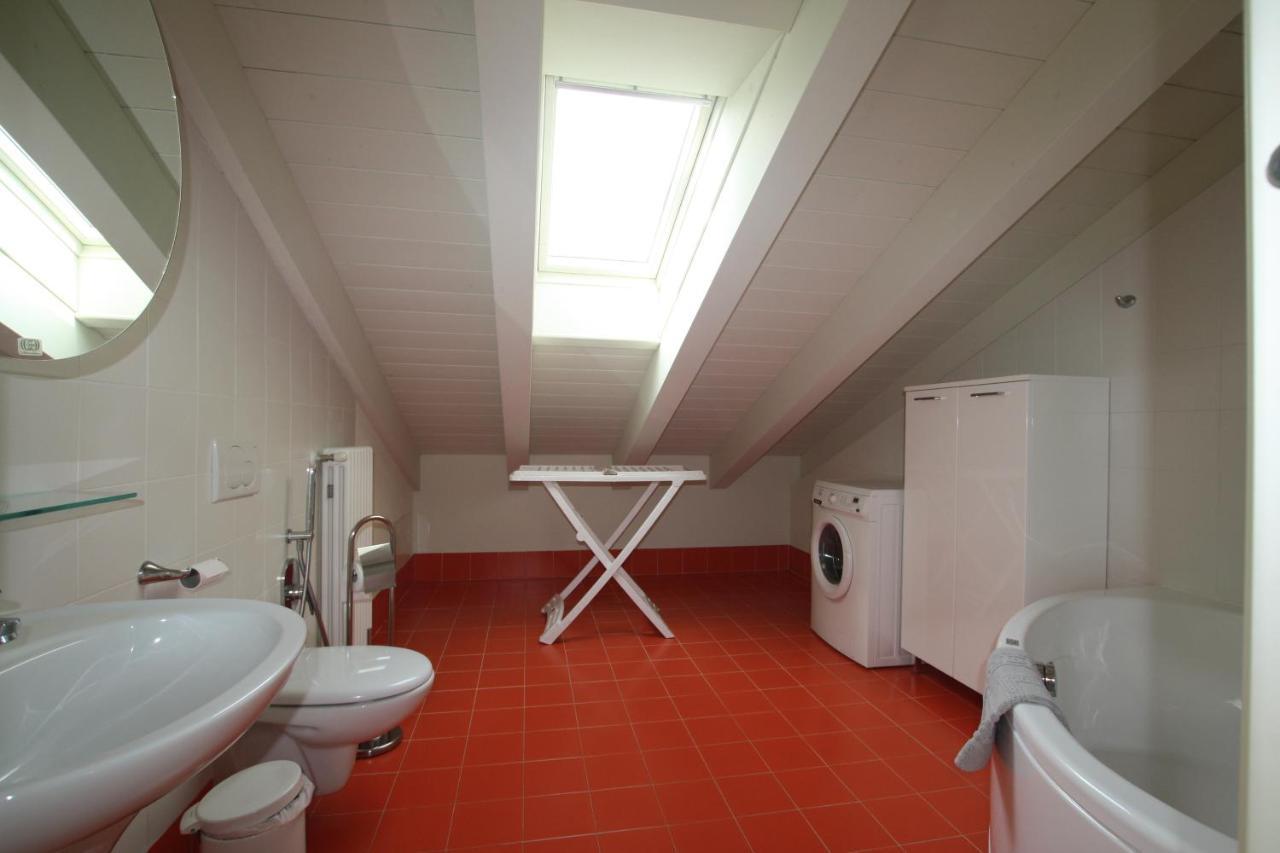 New Moon Apartment Tremezzo Ngoại thất bức ảnh